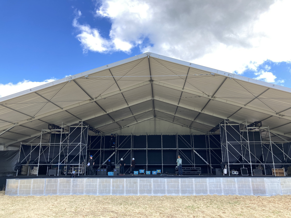 【事例詳細】東北地方大型フェス　屋根付きステージ